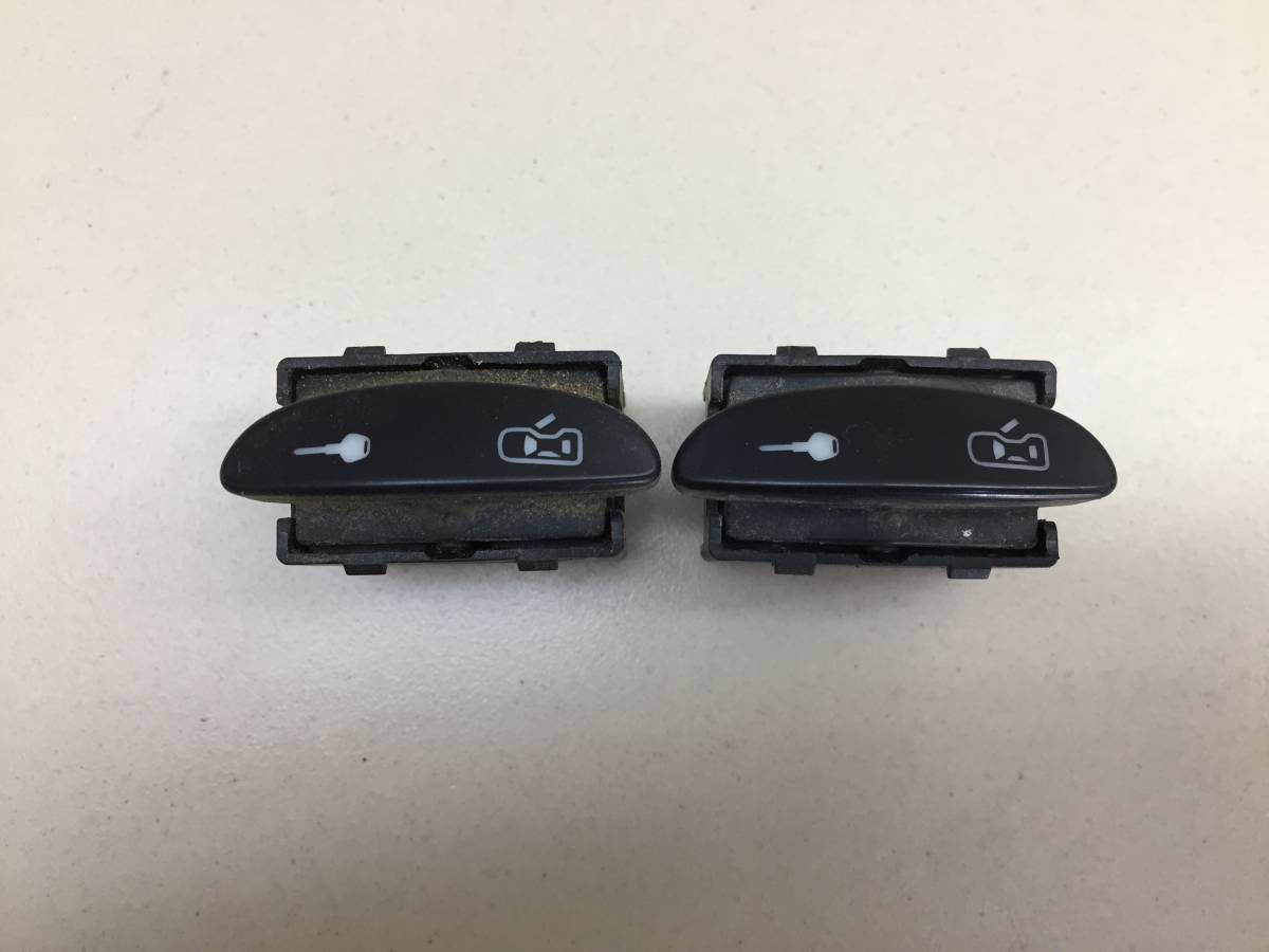 Кнопка центрального замка Porsche Cayenne 2003-2010