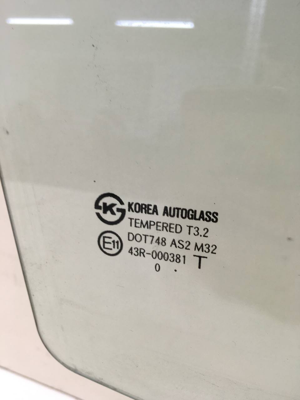 Стекло двери передней правой Hyundai Solaris (RB) 2010-2017