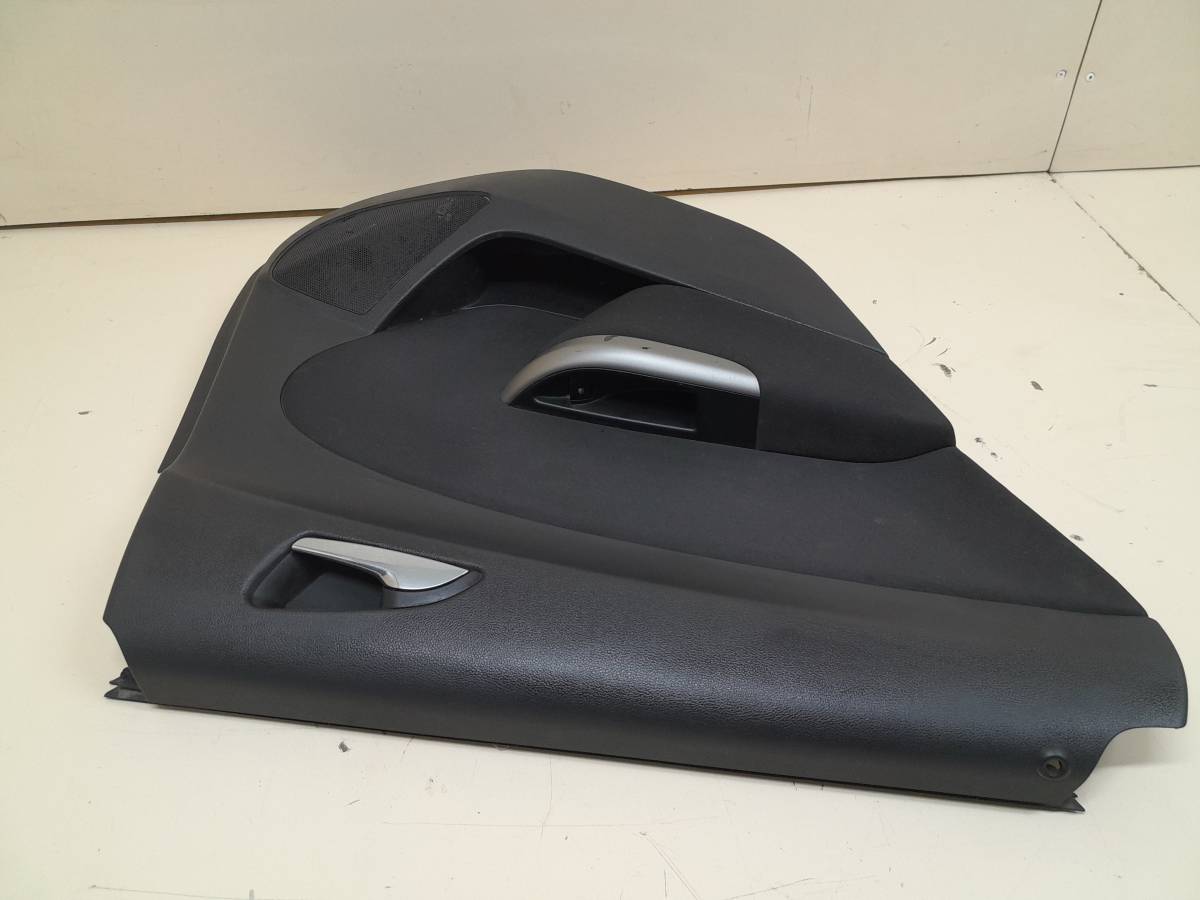 Обшивка двери задней левой Opel Astra J 2010-2017