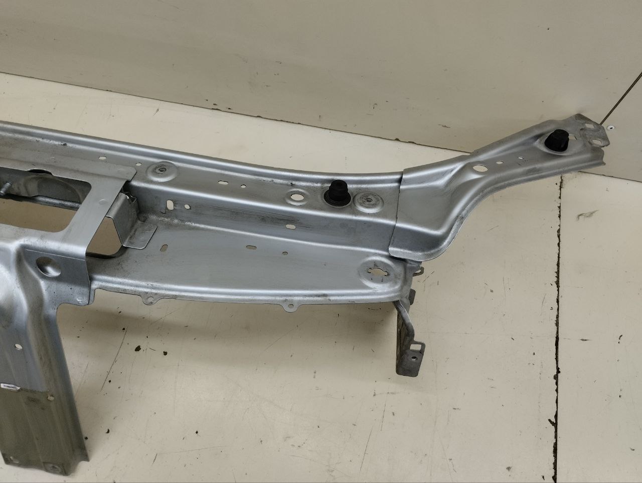 Панель передняя Renault Sandero Stepway (5S) 2014-2022 Панель передняя Renault Sandero Stepway (5S) 2014-2022
