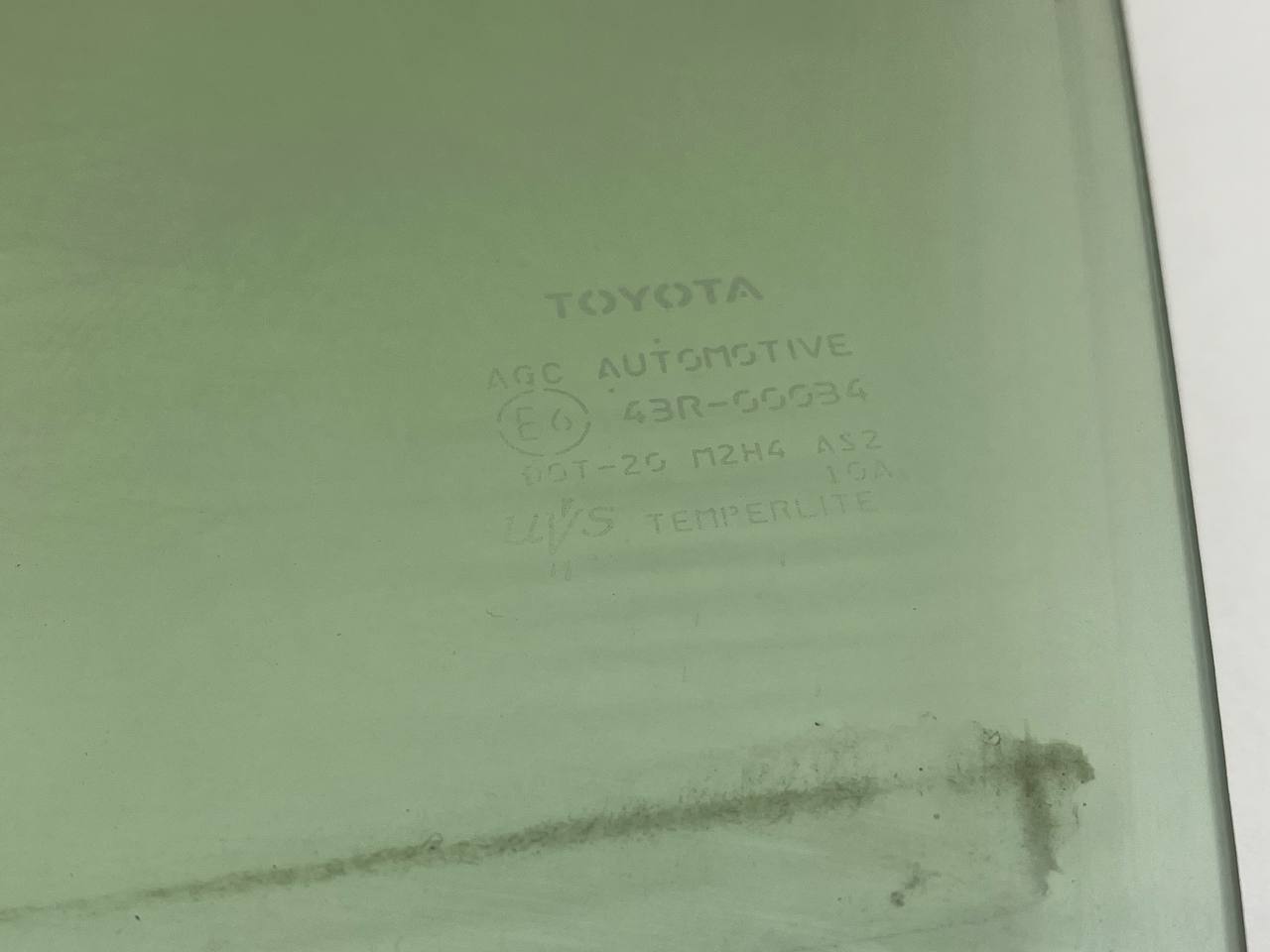 Стекло двери передней левой Toyota Rav 4 (XA40) 2013-2019