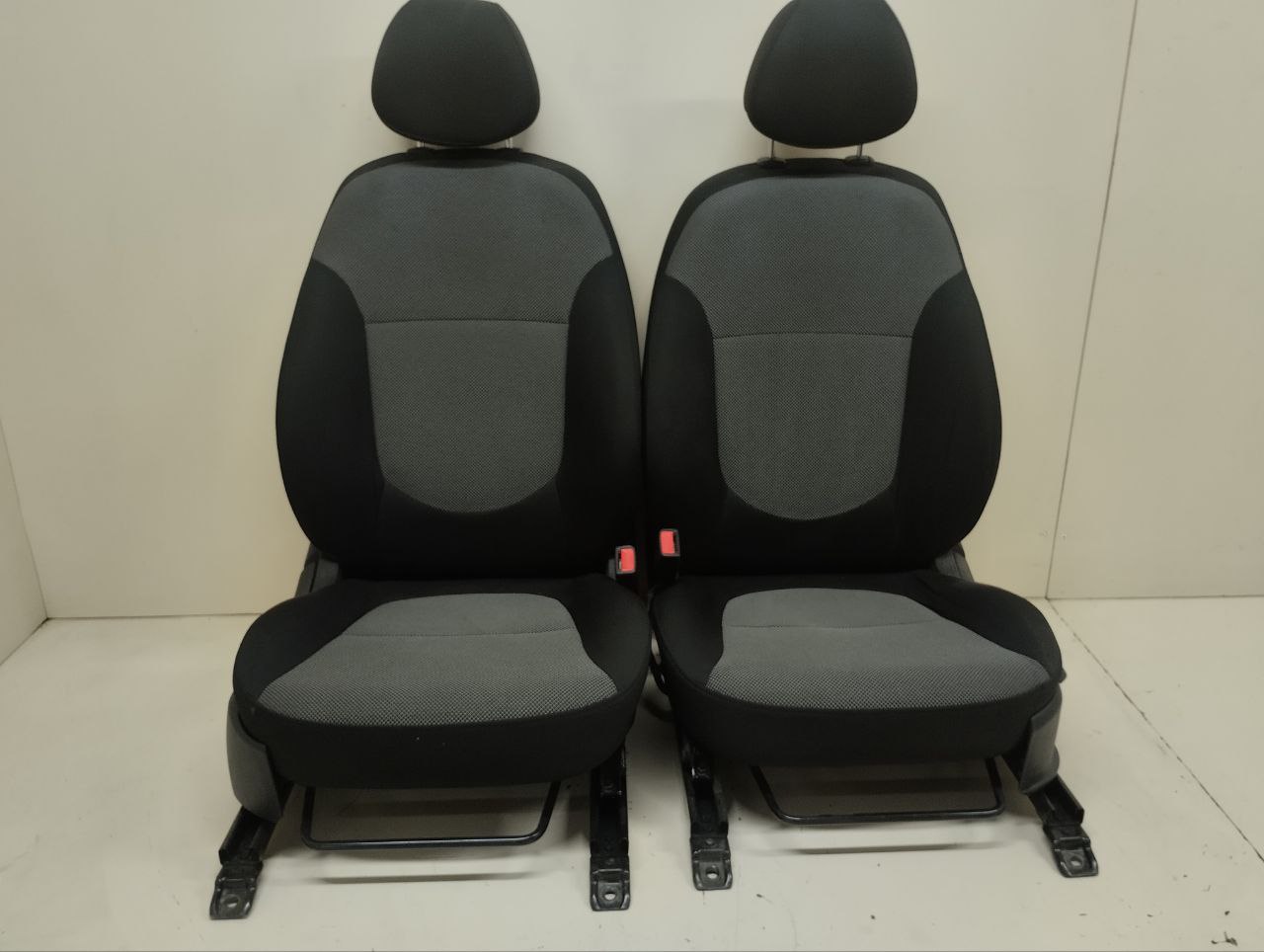 Сиденье (комплект) Hyundai Solaris (RB) 2010-2017