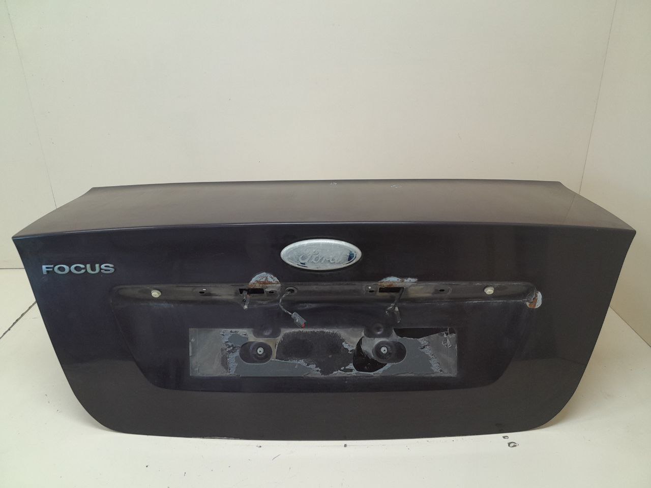 Крышка багажника Ford Focus 2 (DB) 2008-2011 Крышка багажника Ford Focus 2 (DB) 2008-2011