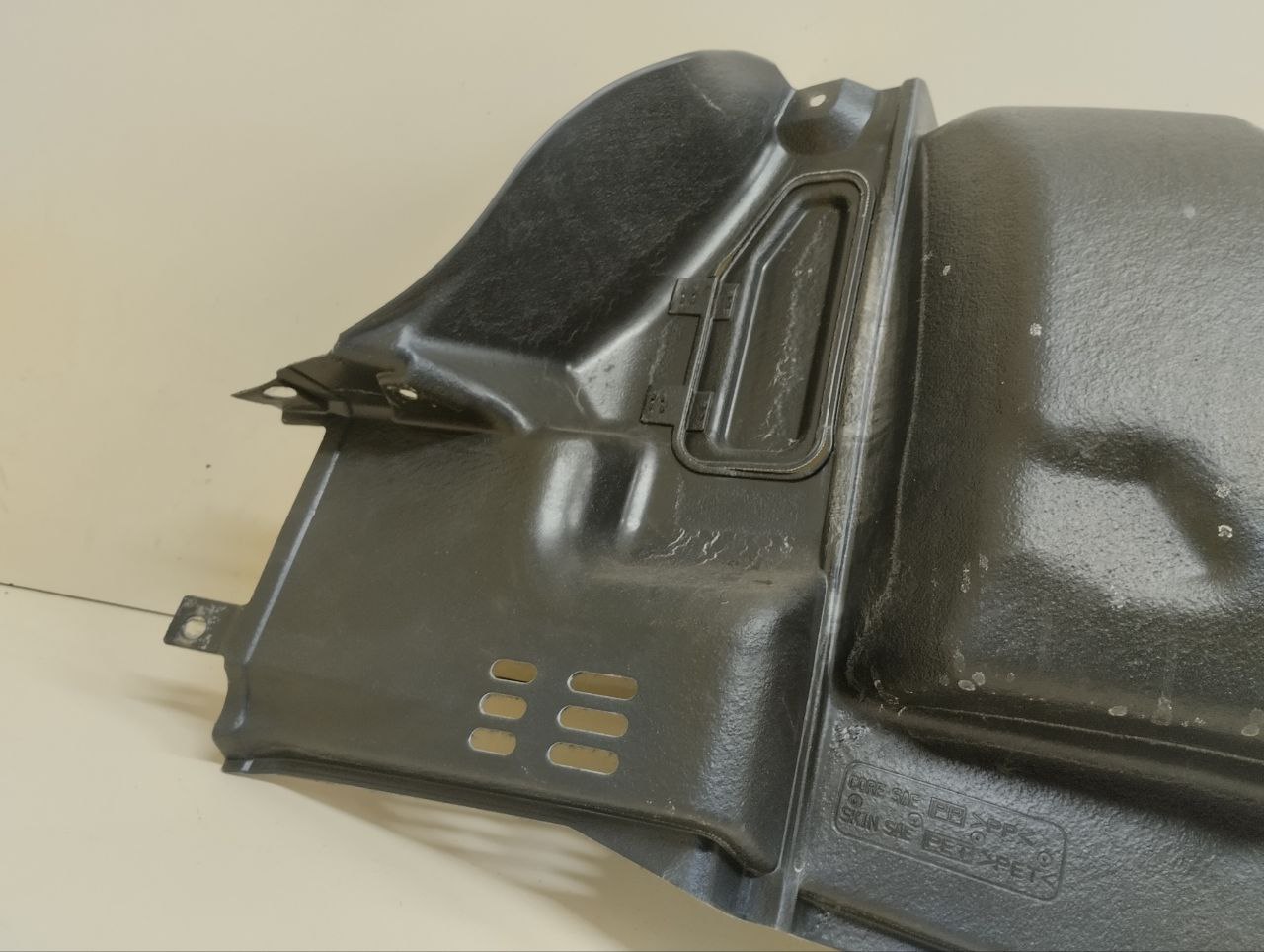Обшивка багажника Nissan Almera Classic (B10) 2006-2013 Обшивка багажника Nissan Almera Classic (B10) 2006-2013