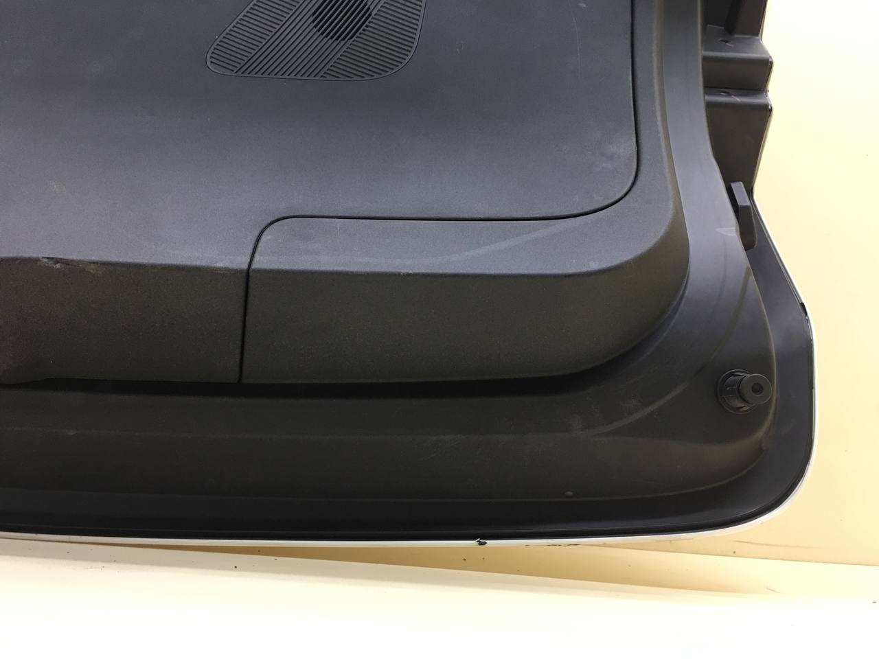 Дверь багажника со стеклом EXEED RX 2022>