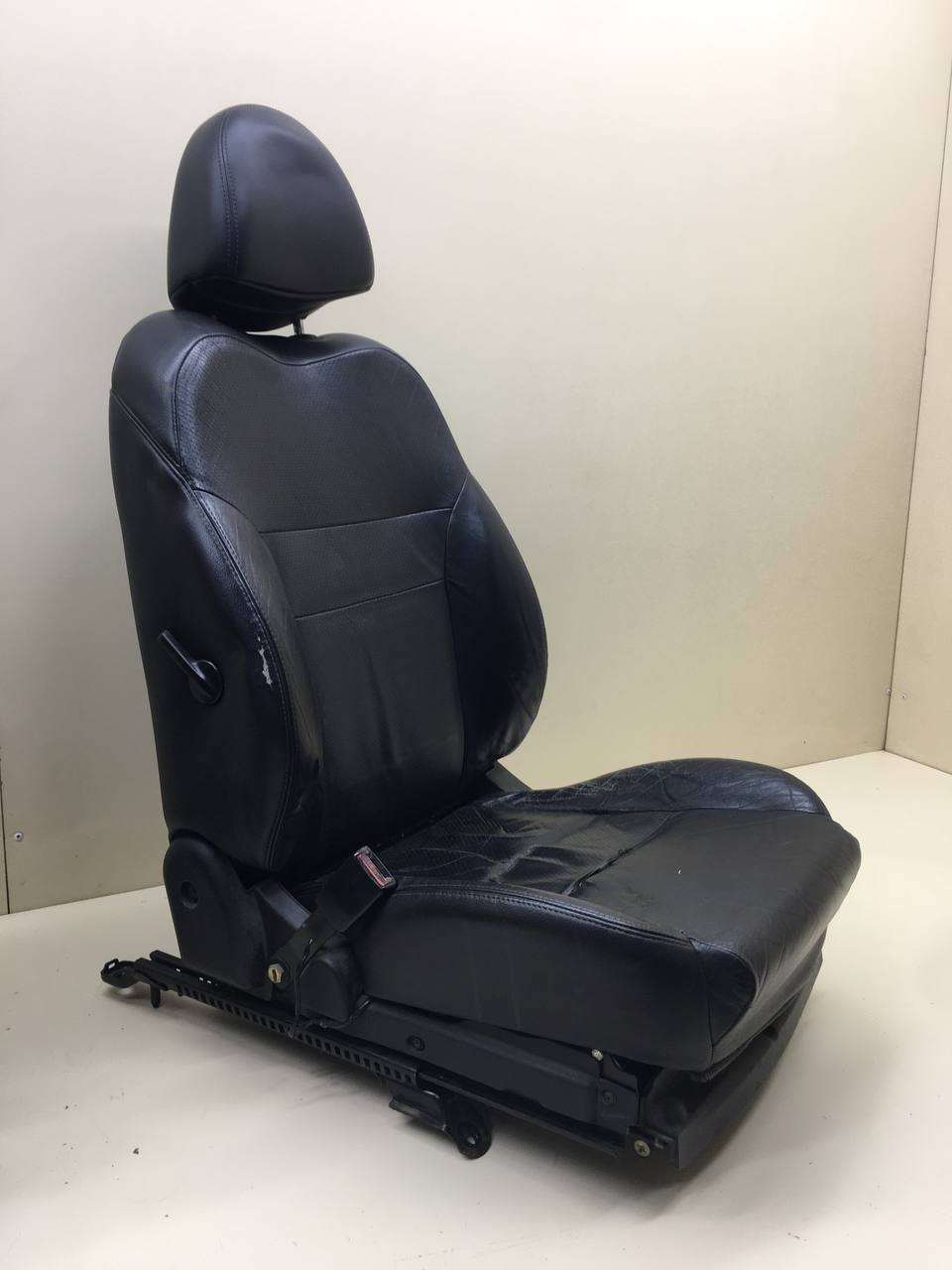 Сиденье (комплект) Nissan Primera (P12) 2002-2007 Сиденье (комплект) Nissan Primera (P12) 2002-2007