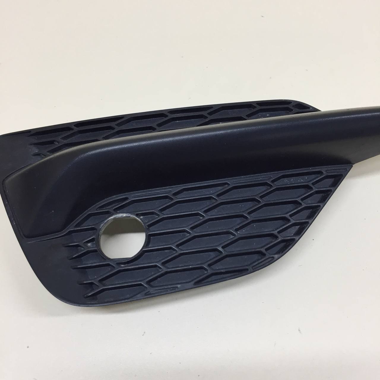 Заглушка бампера Nissan Qashqai (J11) 2014>