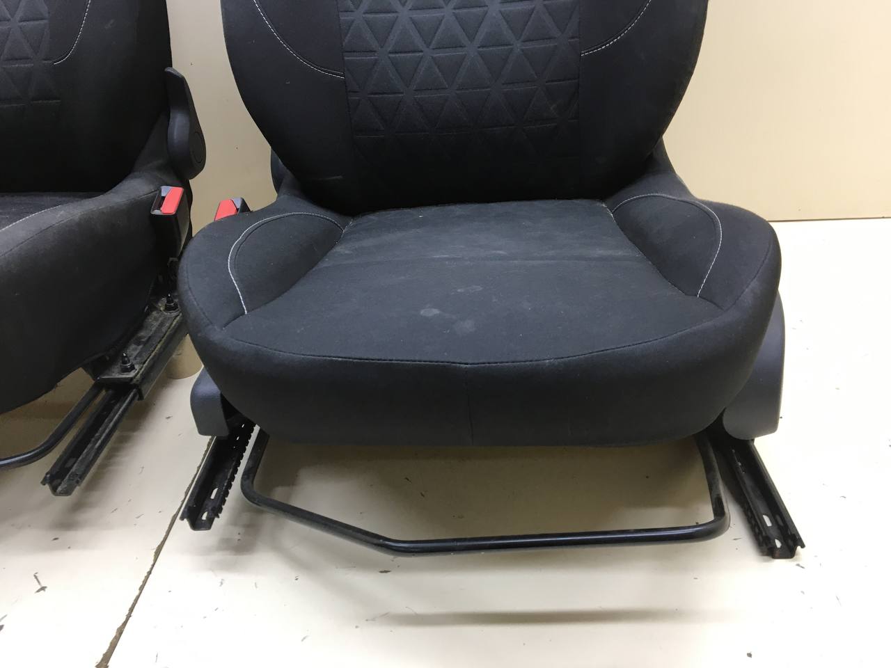 Сиденье (комплект) Renault Sandero Stepway (5S) 2014-2022 Сиденье (комплект) Renault Sandero Stepway (5S) 2014-2022