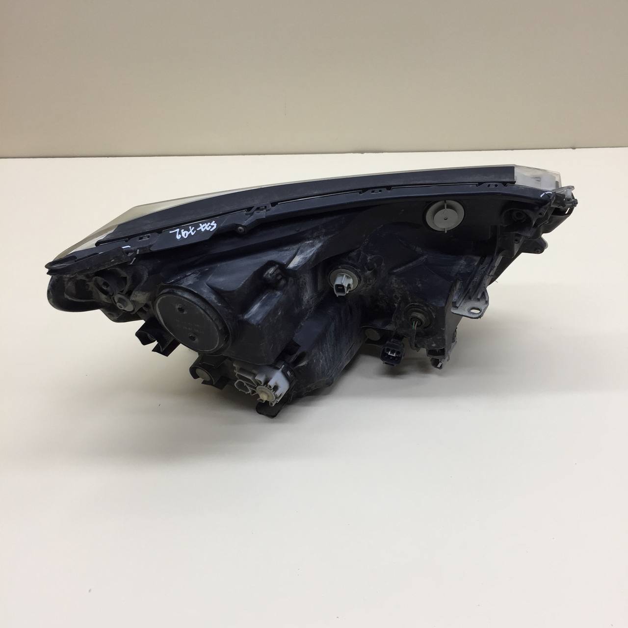 Фара левая Toyota Rav 4 (XA40) 2013-2019
