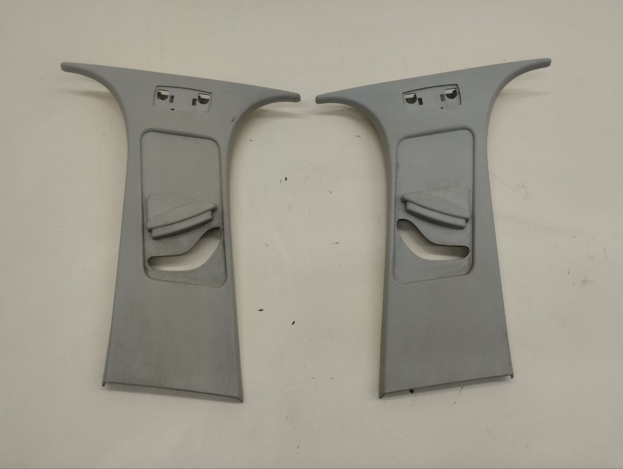 Обшивка стойки Ford Focus 2 (DA) 2005-2008 Обшивка стойки Ford Focus 2 (DA) 2005-2008