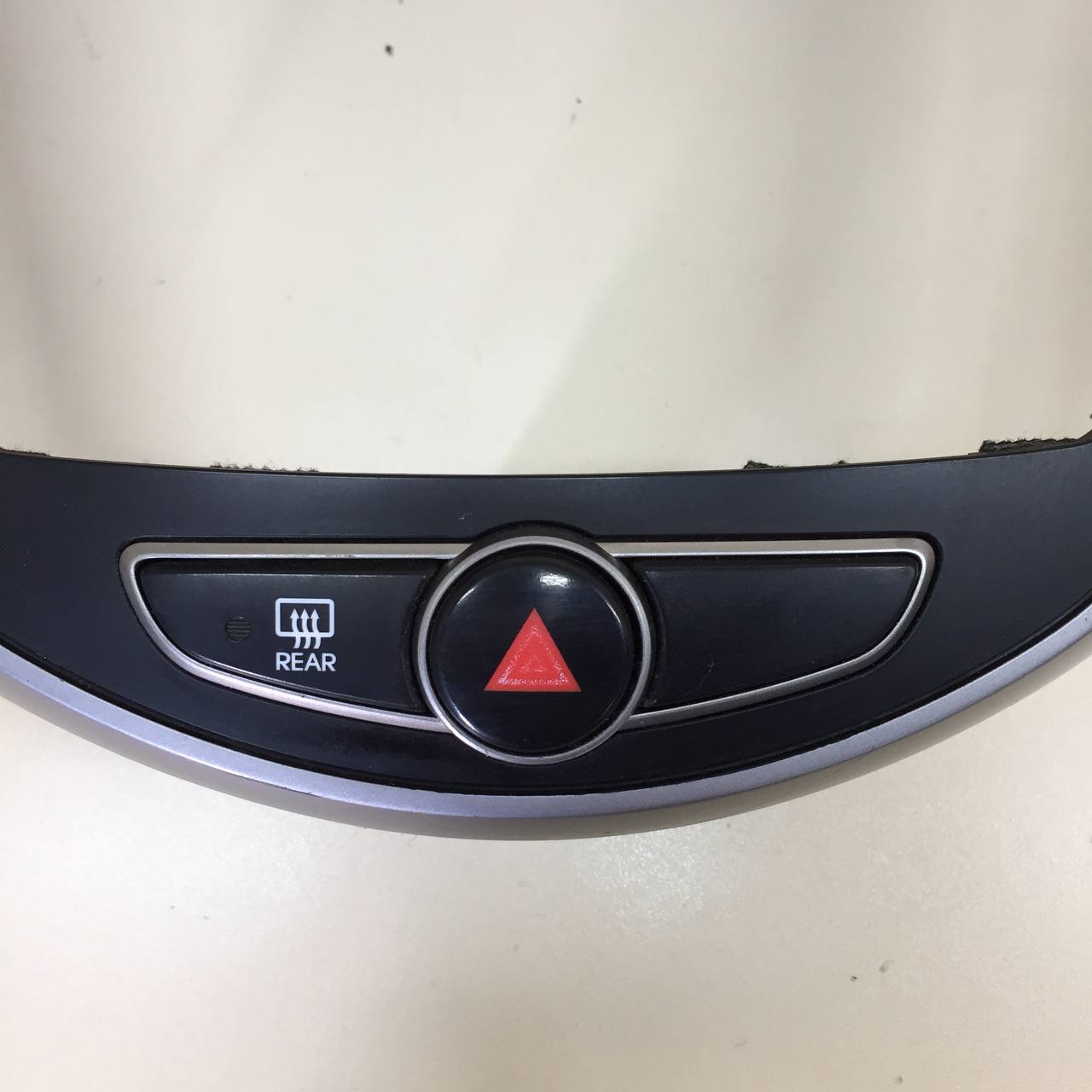 Дефлектор воздушный Hyundai Solaris (RB) 2010-2017