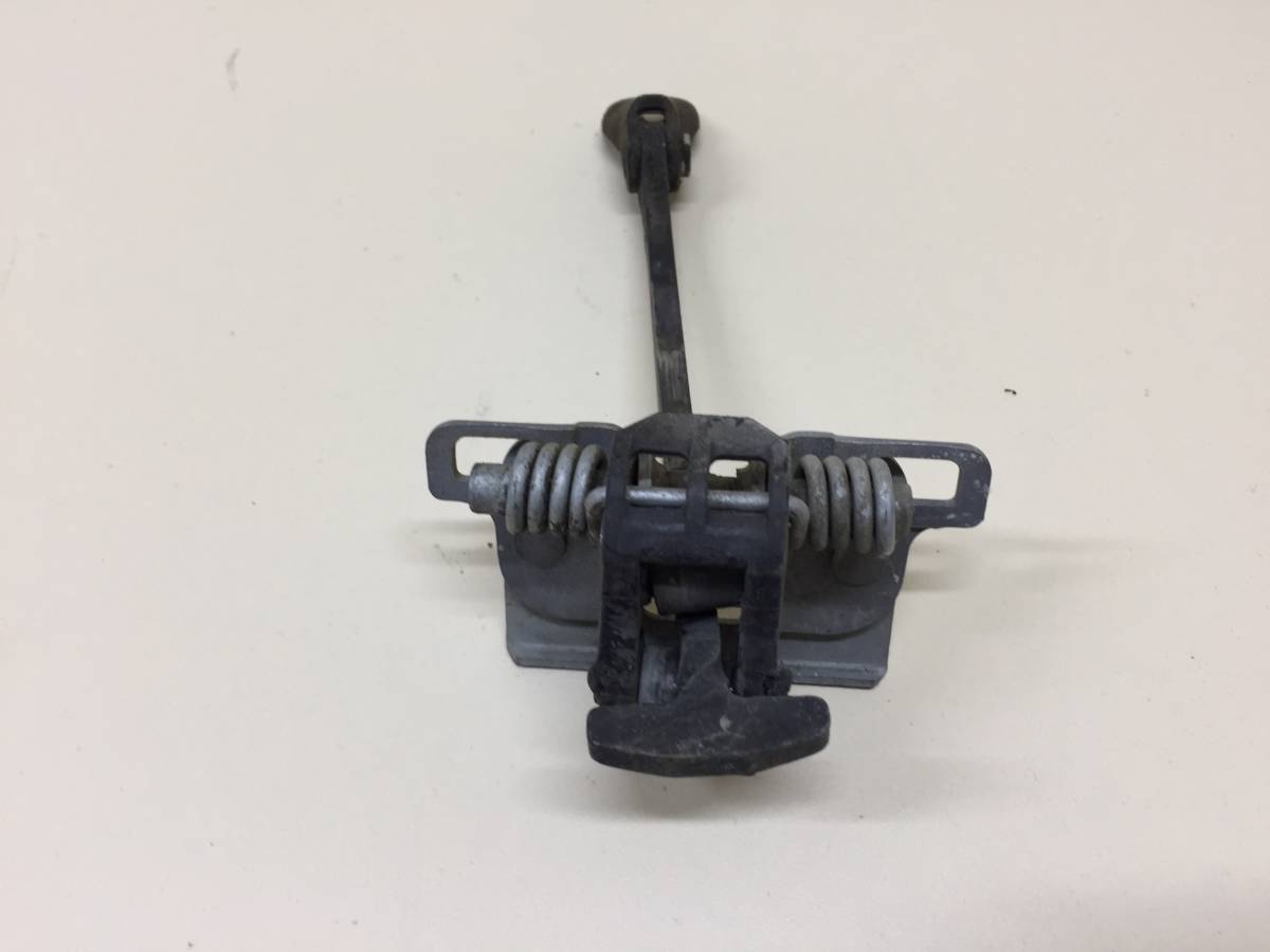 Ограничитель двери Peugeot 308 2007>