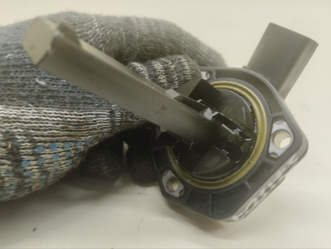 Датчик уровня масла Volkswagen Tiguan (5N2) 2011-2016