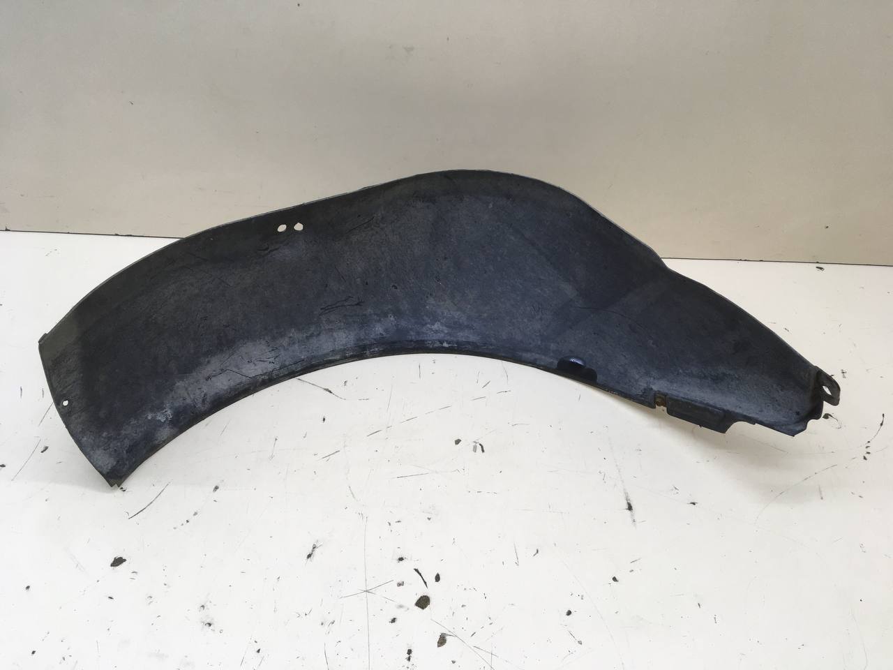 Локер передний правый Lada Priora 2007-2018