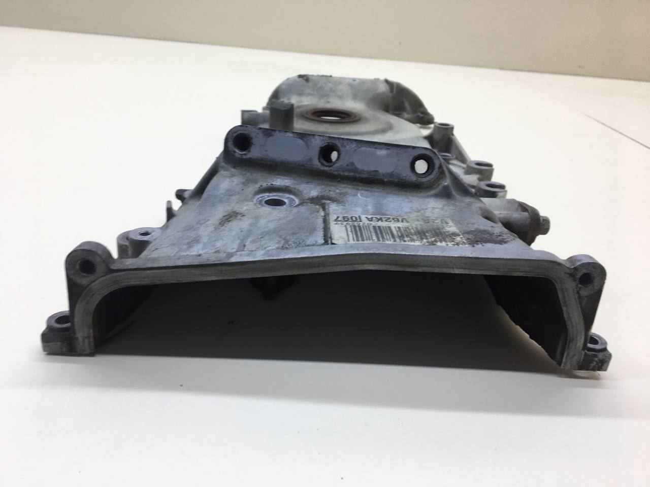 Крышка двигателя передняя Toyota Camry (V40) 2006-2011 Крышка двигателя передняя Toyota Camry (V40) 2006-2011