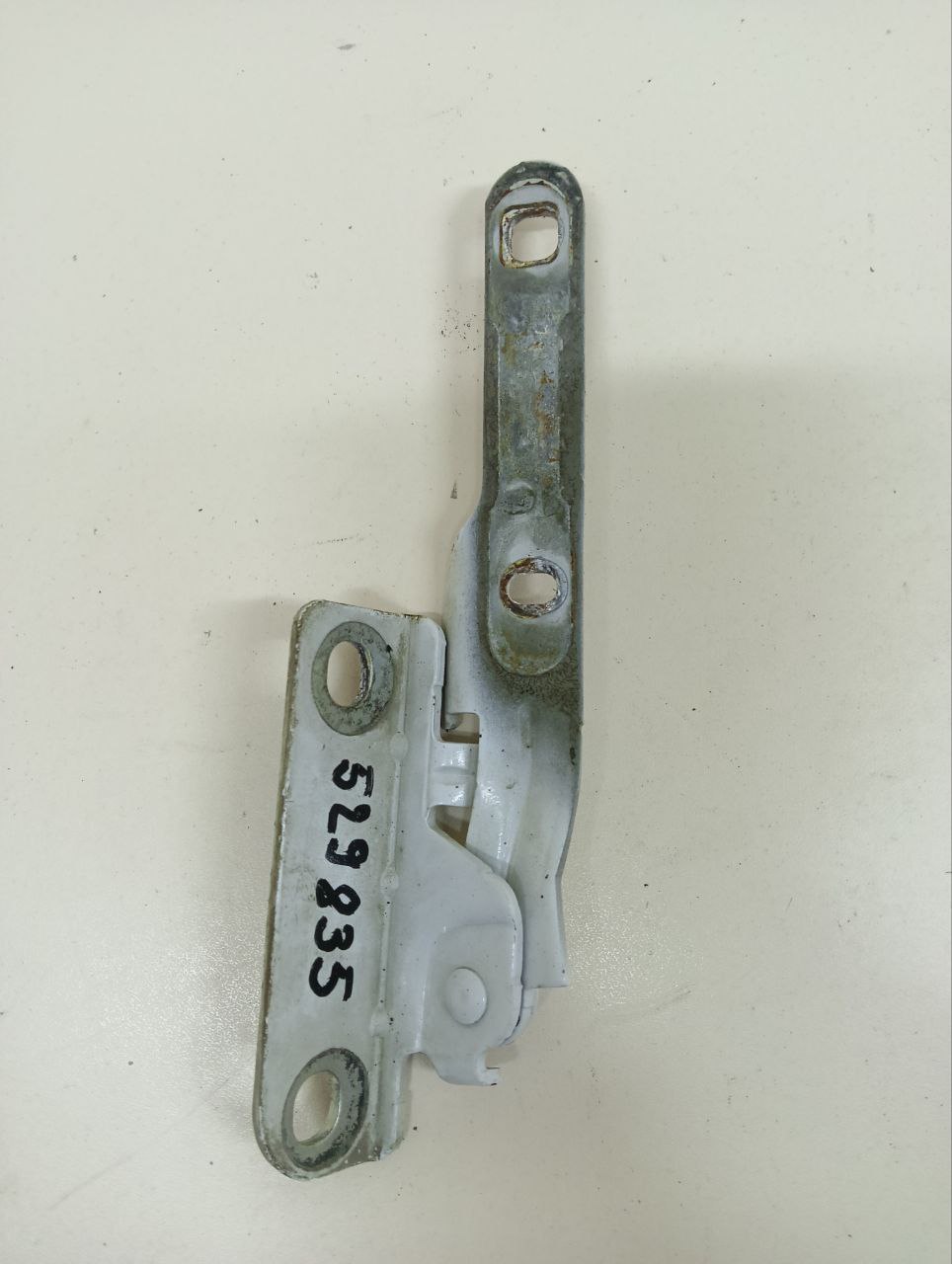 Петля капота правая Lada Largus 2012>