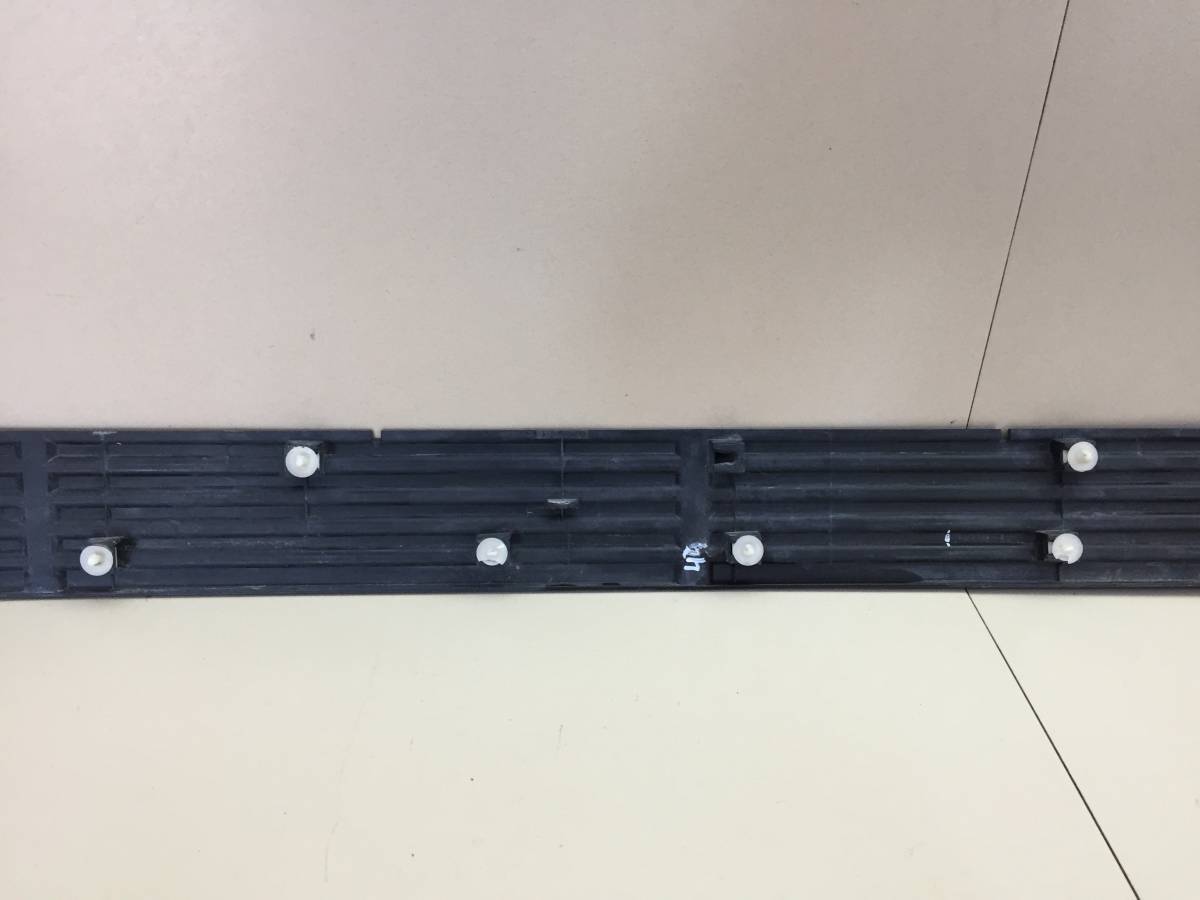 Накладка (кузов наружные) Toyota Land Cruiser (J200) 2007-2015
