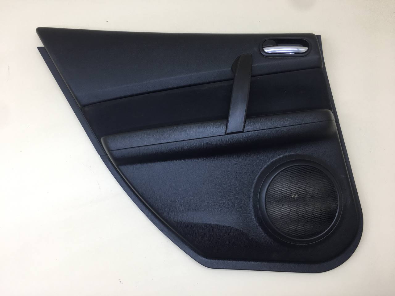 Обшивка двери задней левой Mazda Mazda 6 (GH) 2007-2012