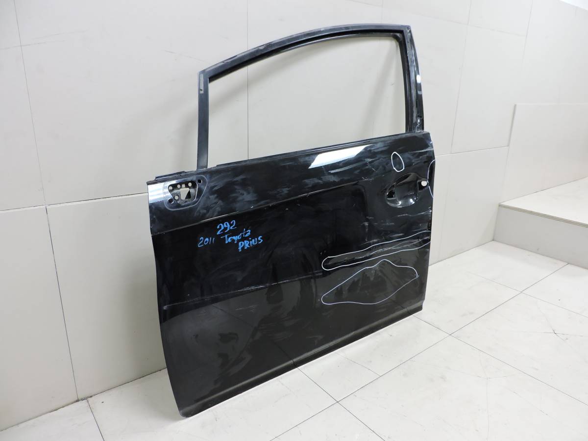 Дверь передняя левая Toyota Prius (W30) 2009-2016