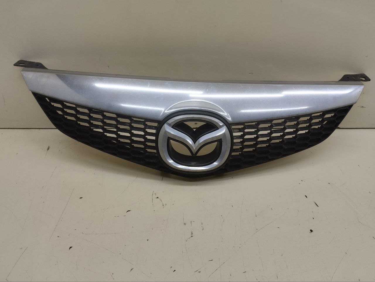 Решетка радиатора Mazda Mazda 6 (GG) 2002-2007 Решетка радиатора Mazda Mazda 6 (GG) 2002-2007