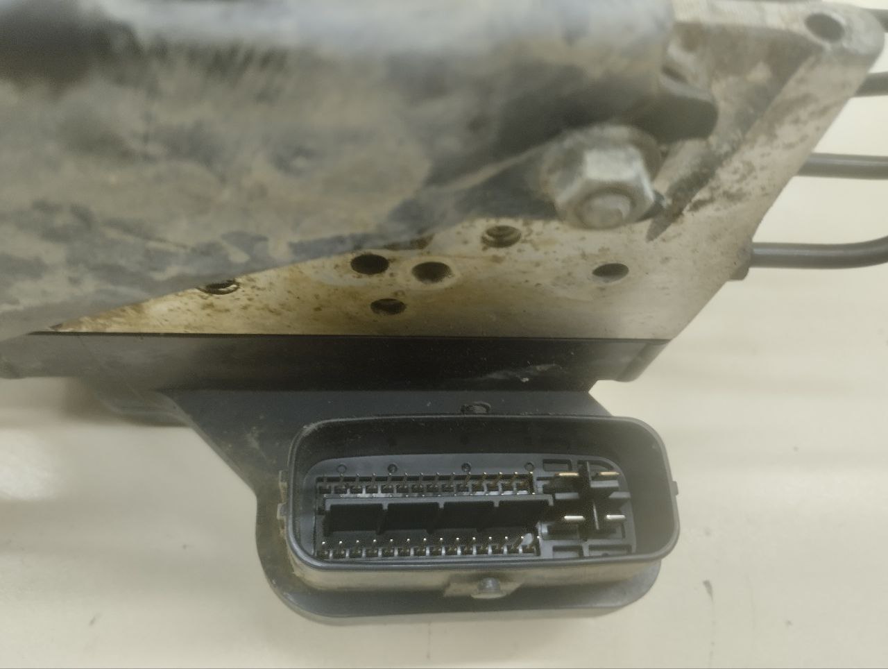 Блок ABS (насос) Toyota Rav 4 (A30) 2006-2013