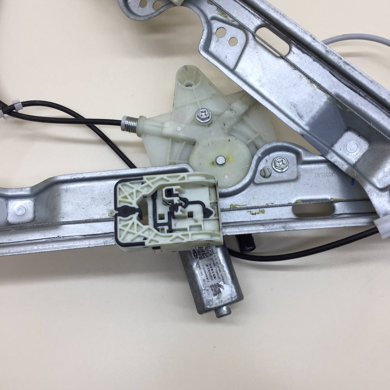 Стеклоподъемник электр. передний левый Jetour Dashing 2022>