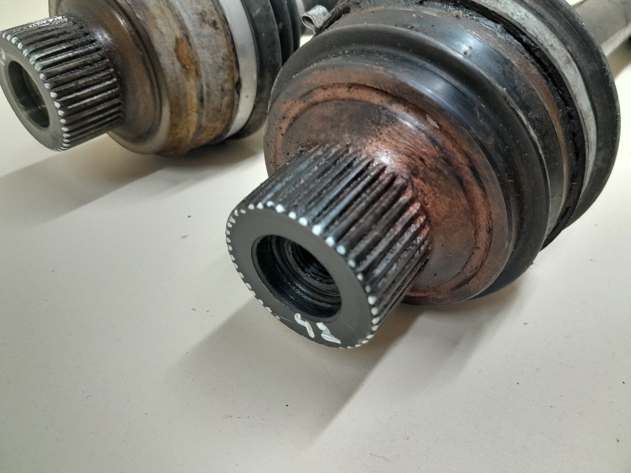 Полуось передняя Audi Q5 (8R) 2008-2017