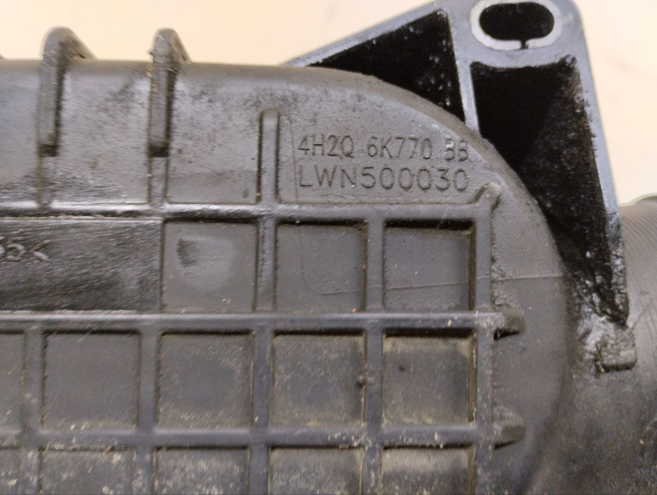 Воздуховод Land Rover Discovery 3 (L319) 2004-2009 Воздуховод Land Rover Discovery 3 (L319) 2004-2009