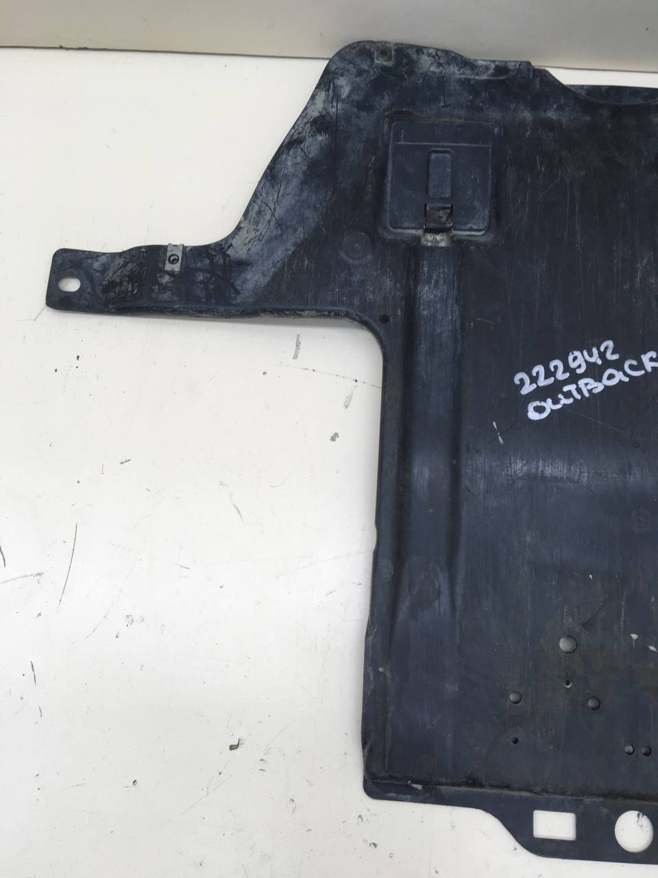 Пыльник двигателя Subaru Legacy (B14) 2010-2015