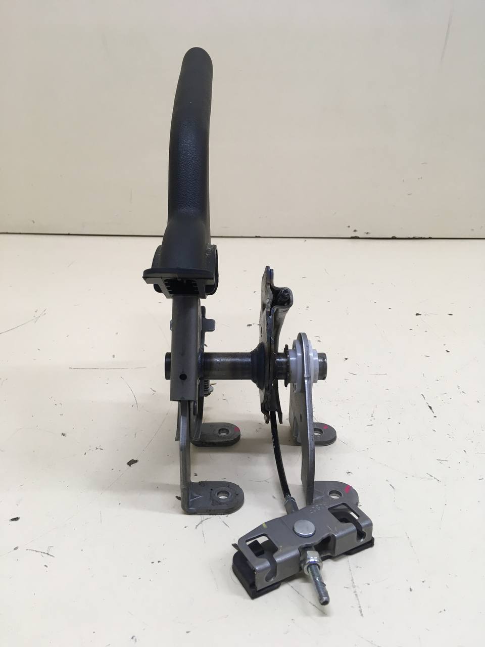 Рычаг стояночного тормоза Kia Cerato (BD) 2018-2022