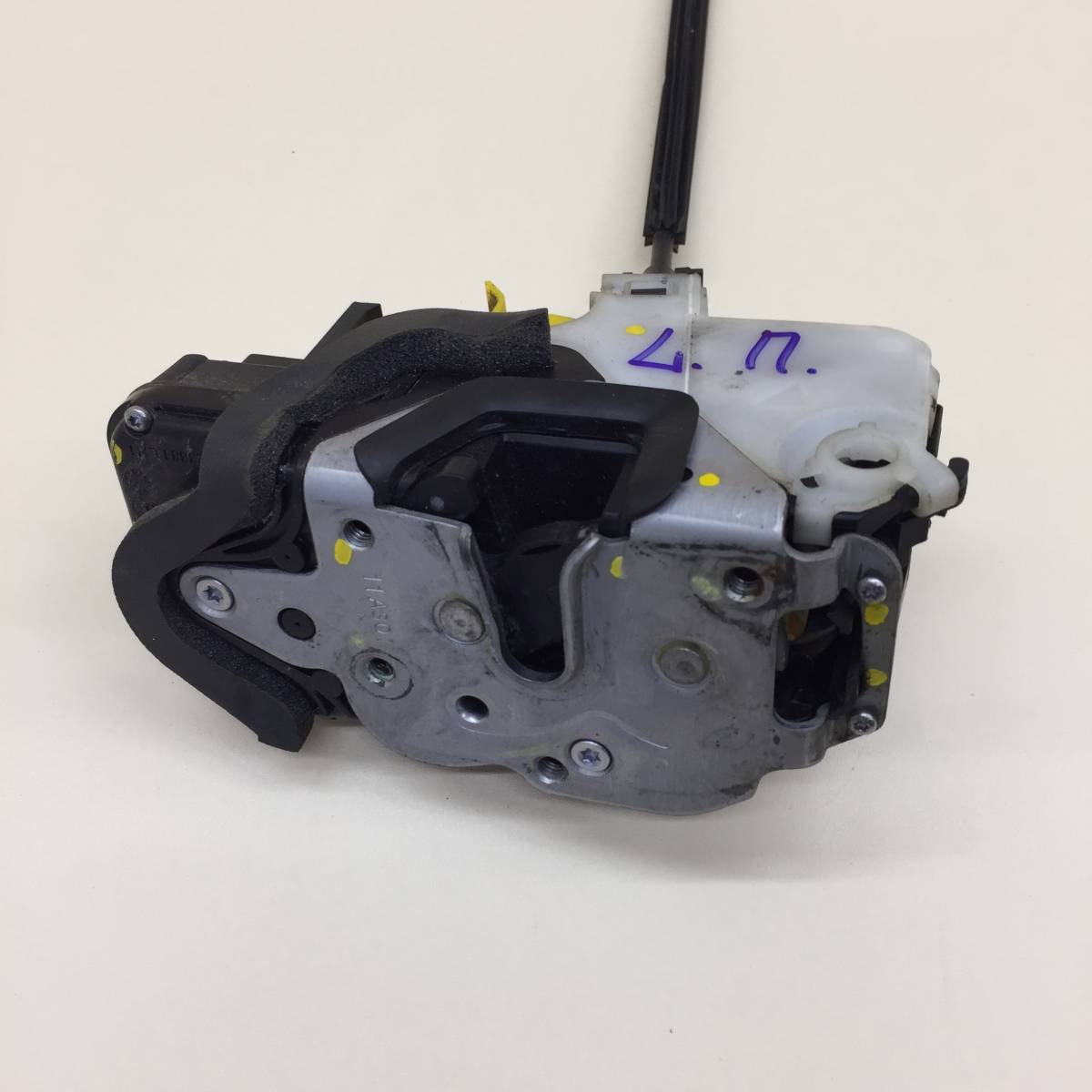 Замок двери передней левой Chevrolet Cruze (J300) 2009-2016