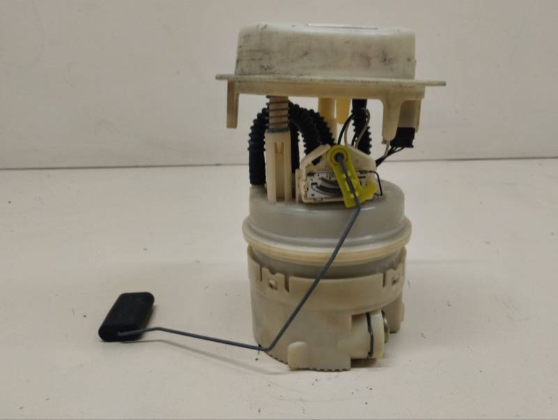 Насос топливный электрический Peugeot 206 1998-2012