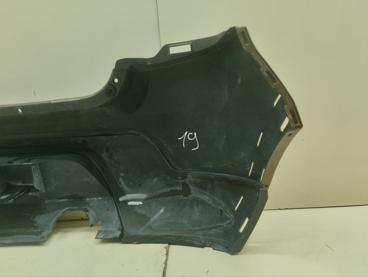 Бампер задний Renault Sandero 2009-2014