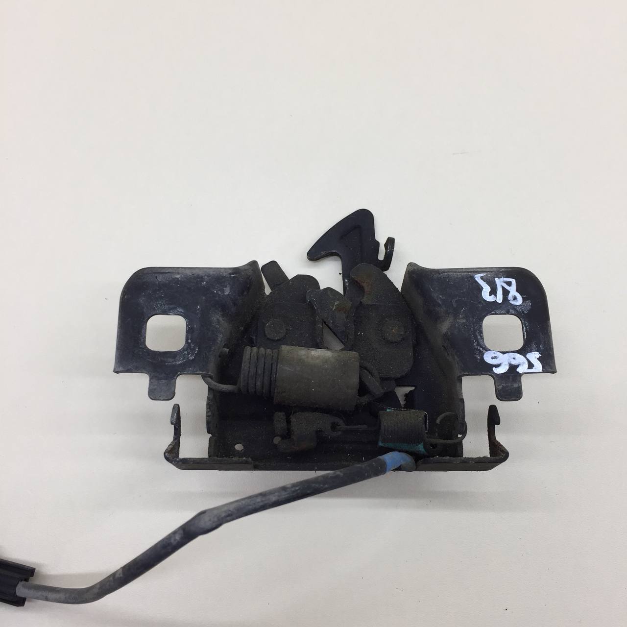 Замок капота Renault Sandero Stepway (5S) 2014-2022