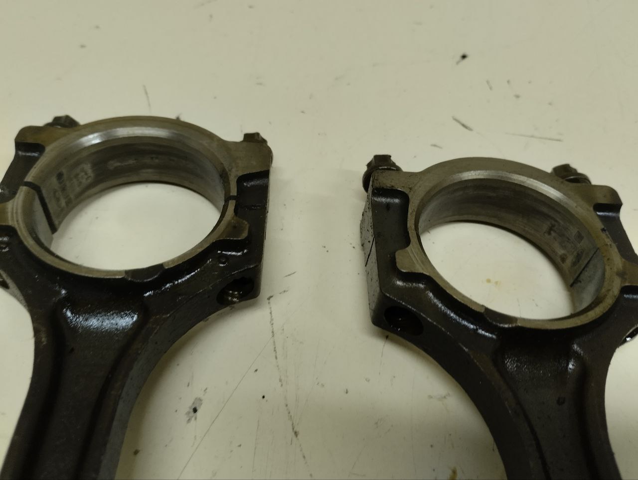 Поршень с шатуном Ford Focus 3 2011>