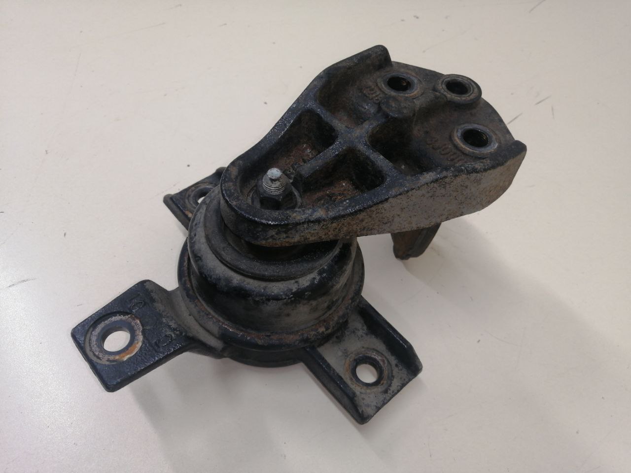 Опора двигателя правая Hyundai ix55 2007-2013