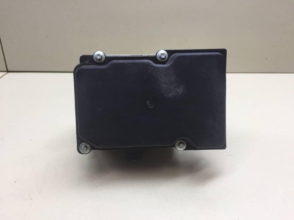 Блок ABS (насос) Nissan Almera 3 (G11, G15) 2012>