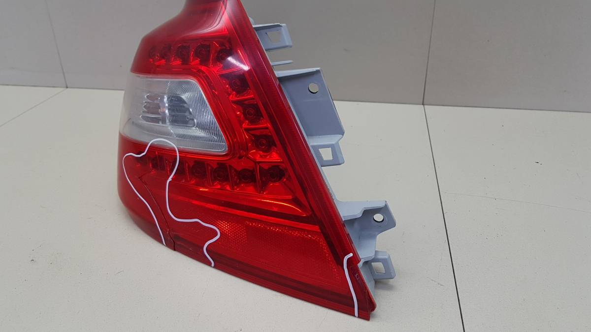 Фонарь задний левый Nissan Teana J32 2008-2013
