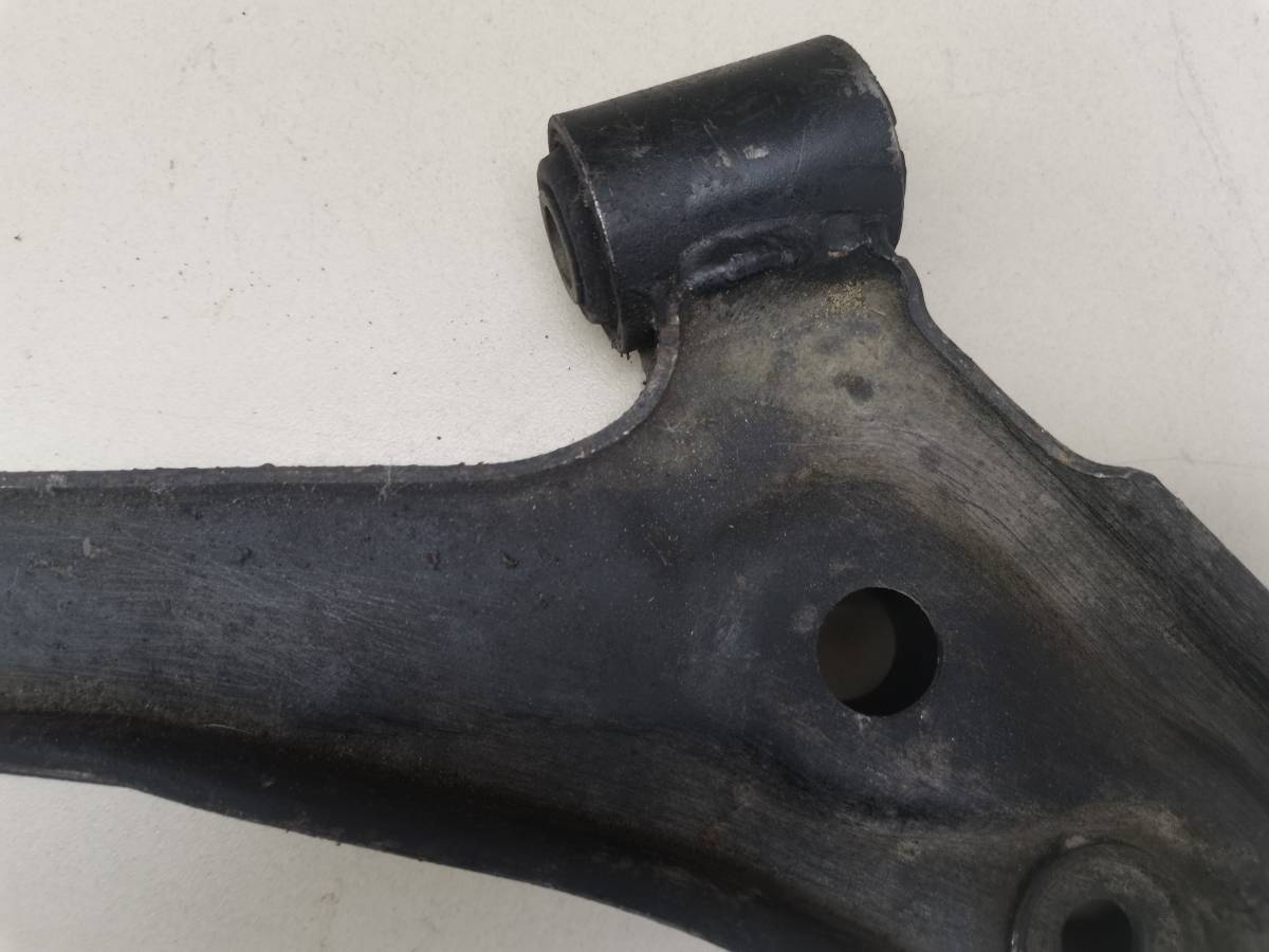 Рычаг передний правый Nissan Almera (N15) 1995-2000 Рычаг передний правый Nissan Almera (N15) 1995-2000