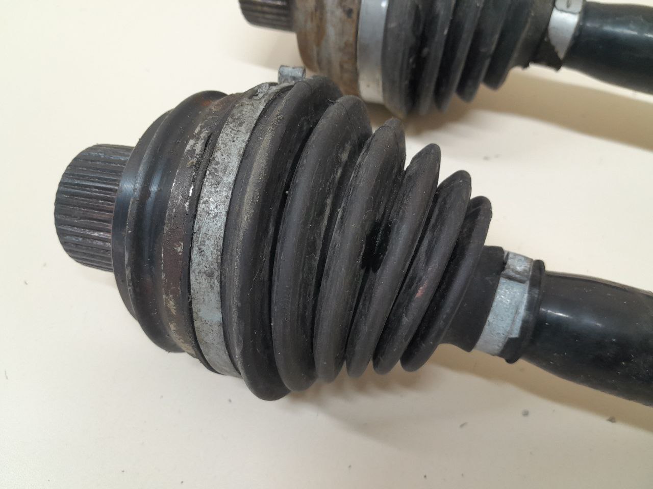 Полуось передняя Audi Q5 (8R) 2008-2017