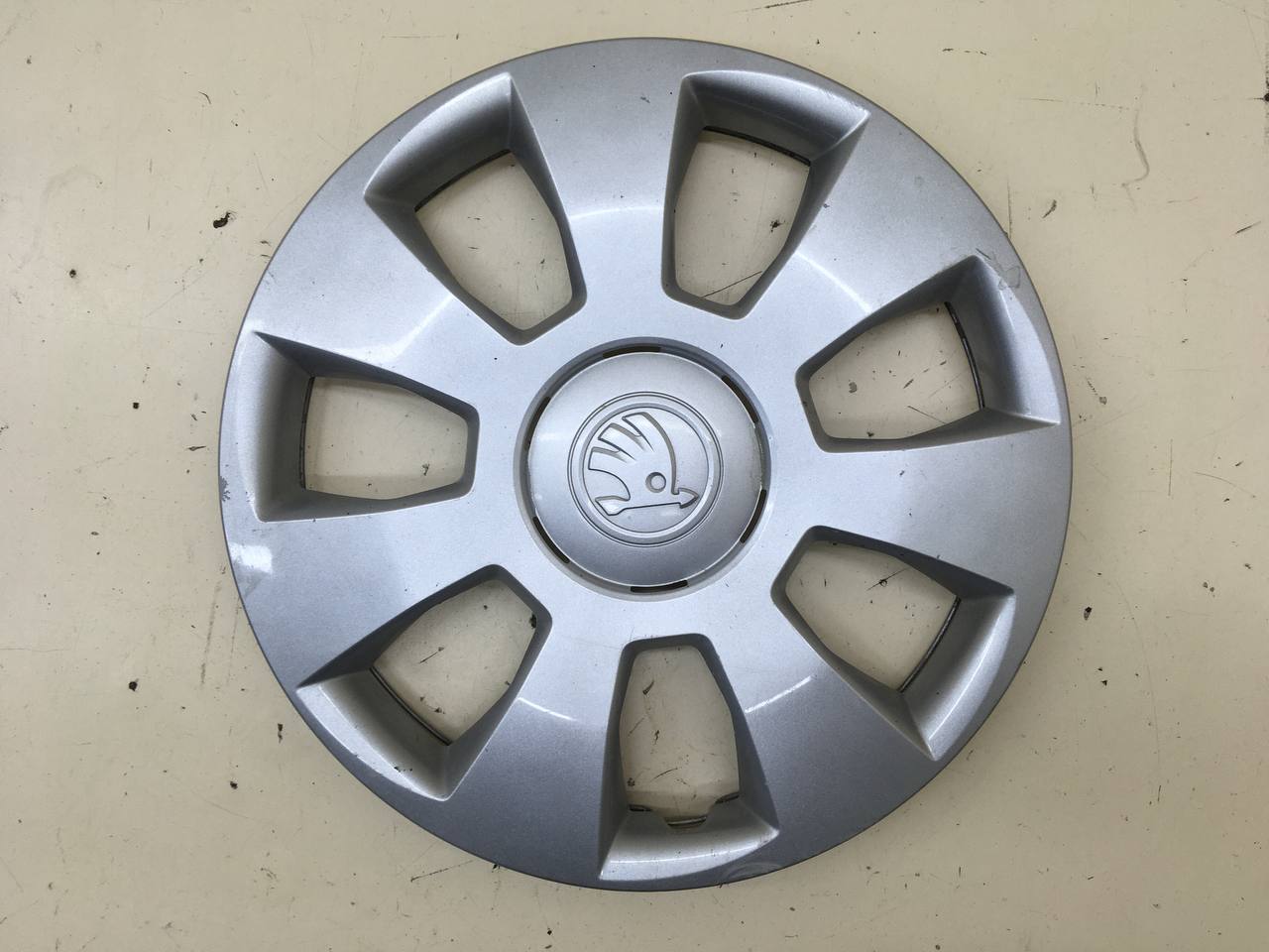Колпак декоративный Skoda Rapid 2012-2020 Колпак декоративный Skoda Rapid 2012-2020