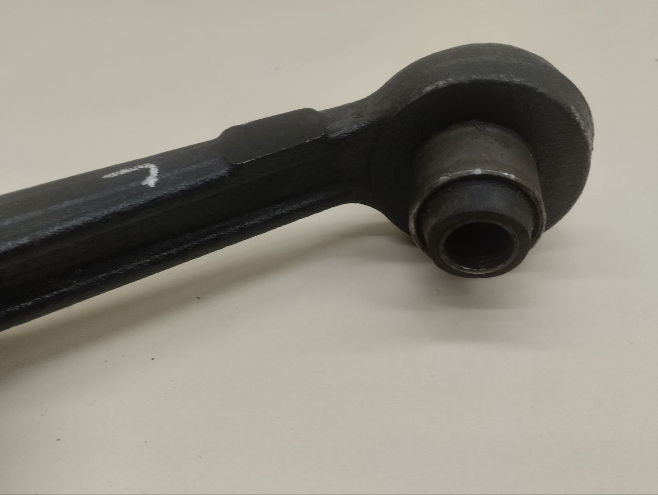 Рычаг передний нижний левый Chevrolet Niva 2009-2020