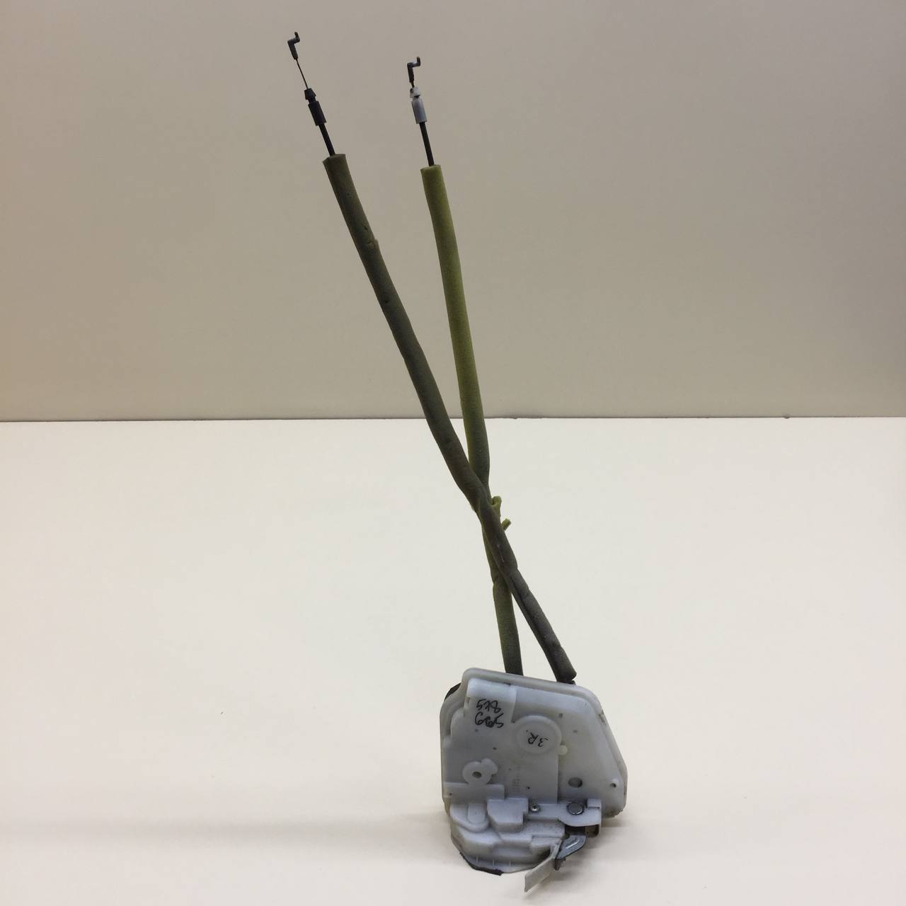 Замок двери задней правой Mazda Mazda 2 (DE) 2007-2014