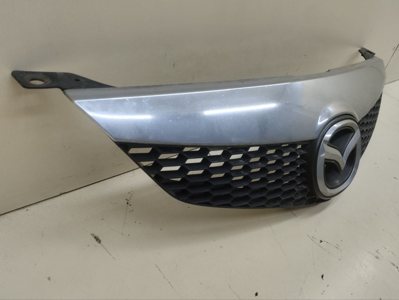 Решетка радиатора Mazda Mazda 6 (GG) 2002-2007 Решетка радиатора Mazda Mazda 6 (GG) 2002-2007