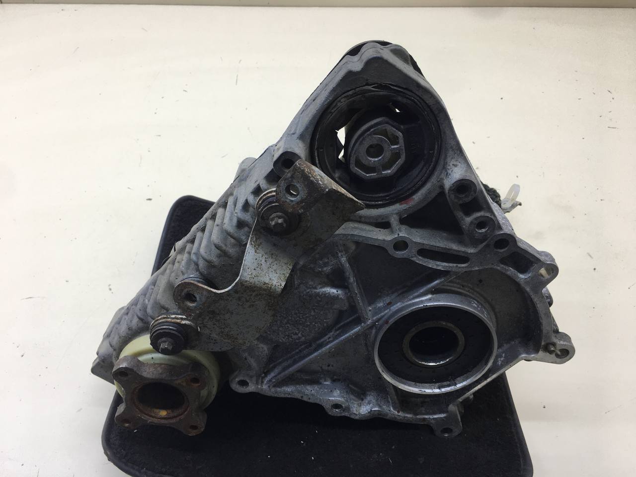 Коробка раздаточная BMW 7-Series F01,F02  2008-2015