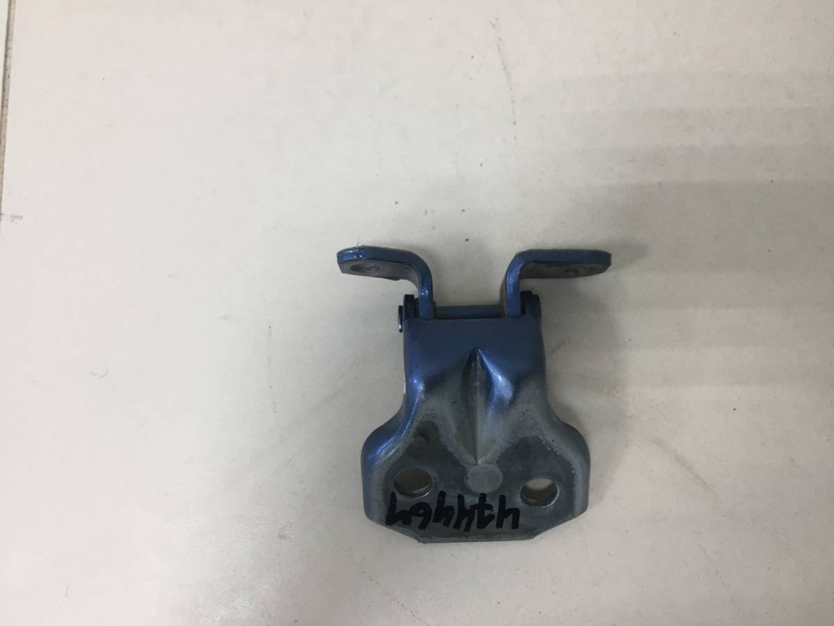 Петля двери передней левой нижняя Subaru Impreza (G12) 2007-2012