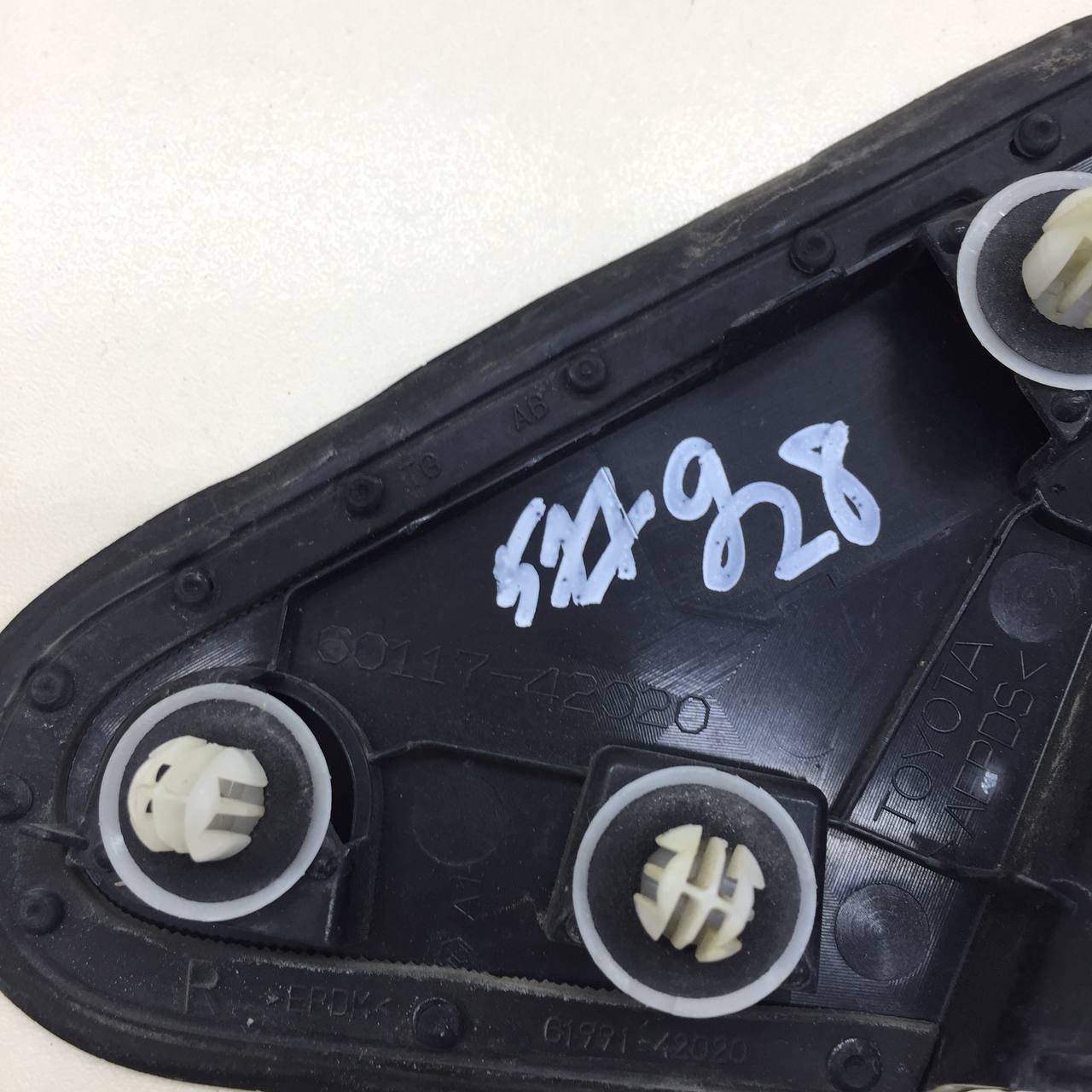 Накладка зеркала правого Toyota Rav 4 (XA40) 2013-2019