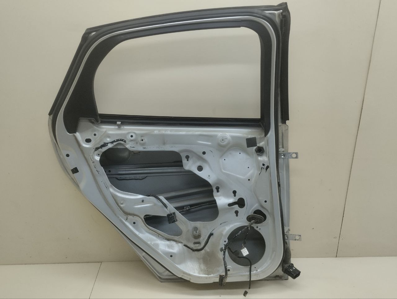 Дверь задняя левая Ford Focus 3 2011>