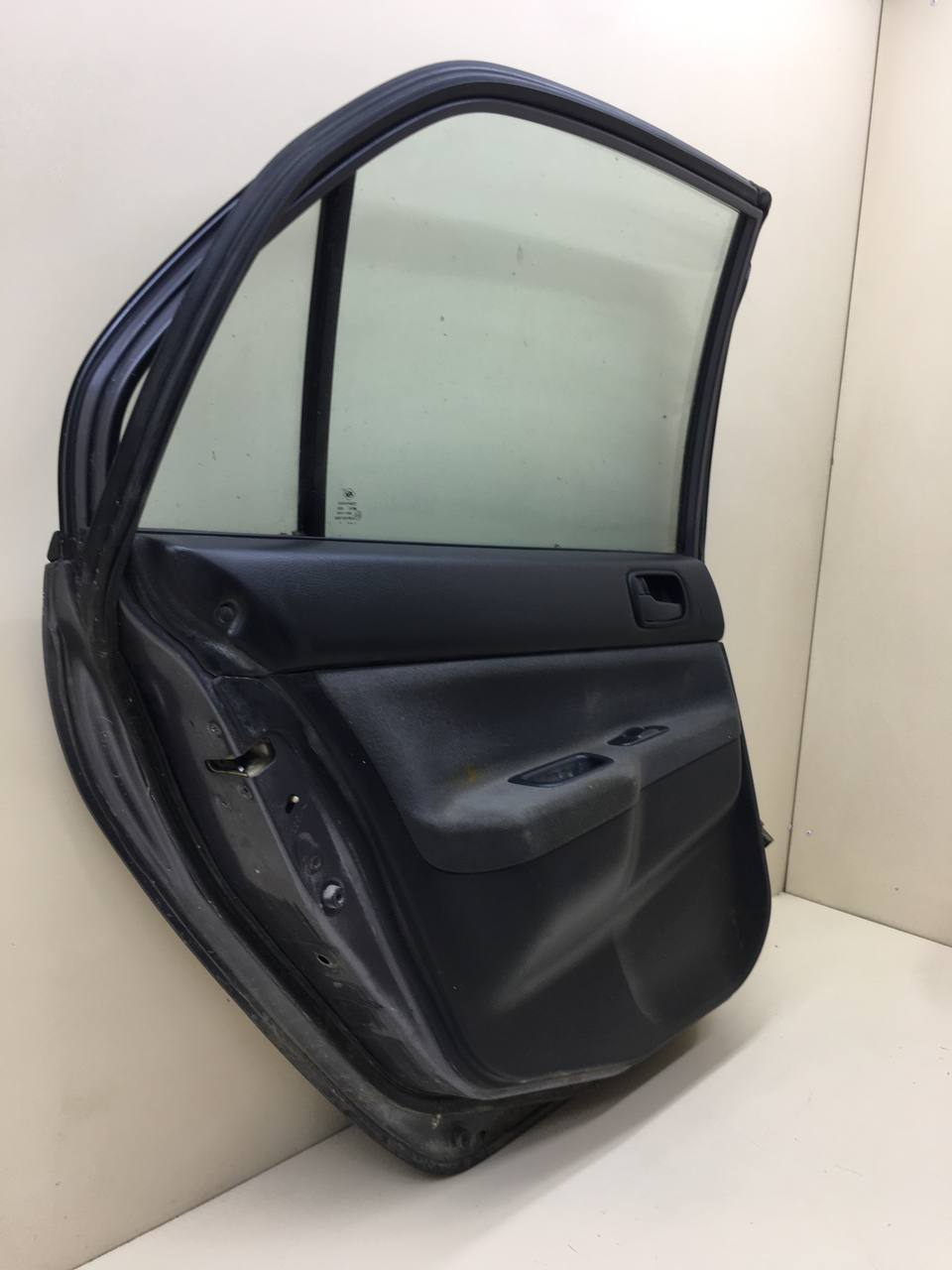 Дверь задняя левая Mitsubishi Lancer 9 (CS/Classic) 2000-2011 Дверь задняя левая Mitsubishi Lancer 9 (CS/Classic) 2000-2011