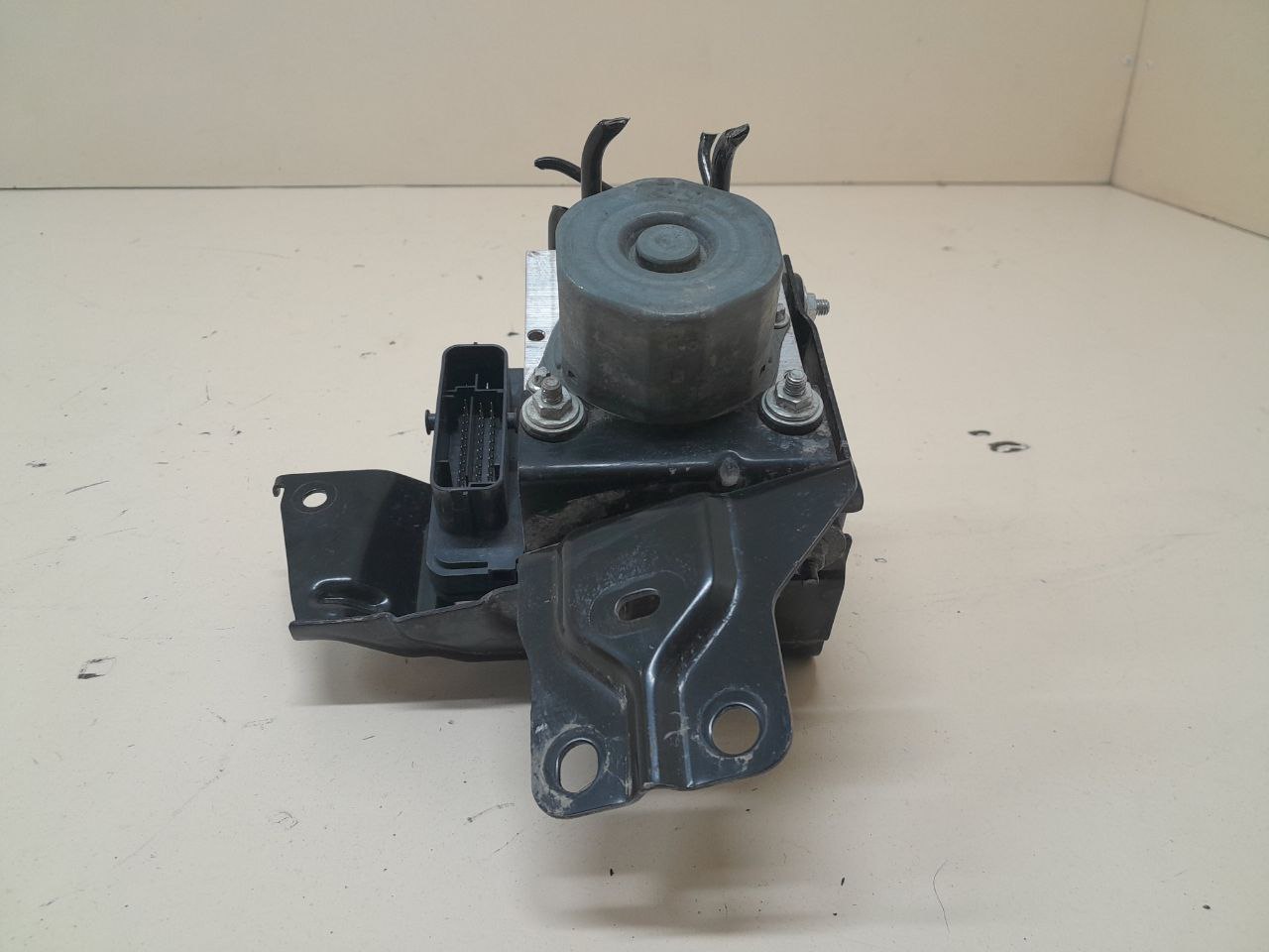 Блок ABS (насос) Nissan Qashqai (J11) 2014> Блок ABS (насос) Nissan Qashqai (J11) 2014>